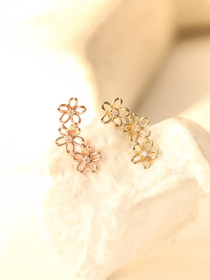 14K Gold Triple Petals Cartilage Earring 20G18G16G MinimalBijoux Earrings