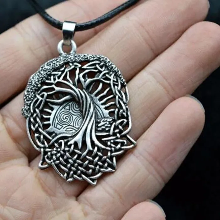 Necklaces Valhalla Vikings Yggdrasil Necklace Knotted Yggdrasil