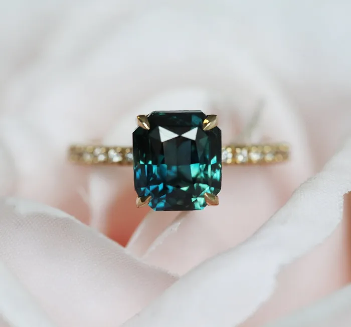 Rings Capucinne Marcela Radiant Cut Sapphire Diamond Ring